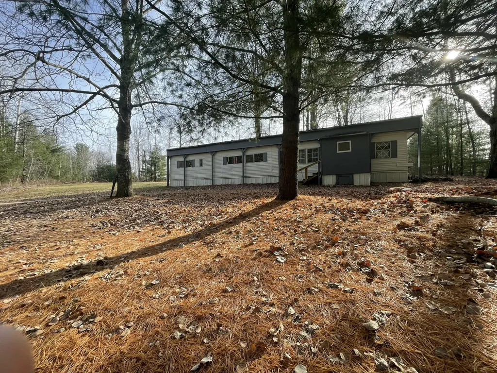 4979 21 Mile Road Marion Township MI 49665