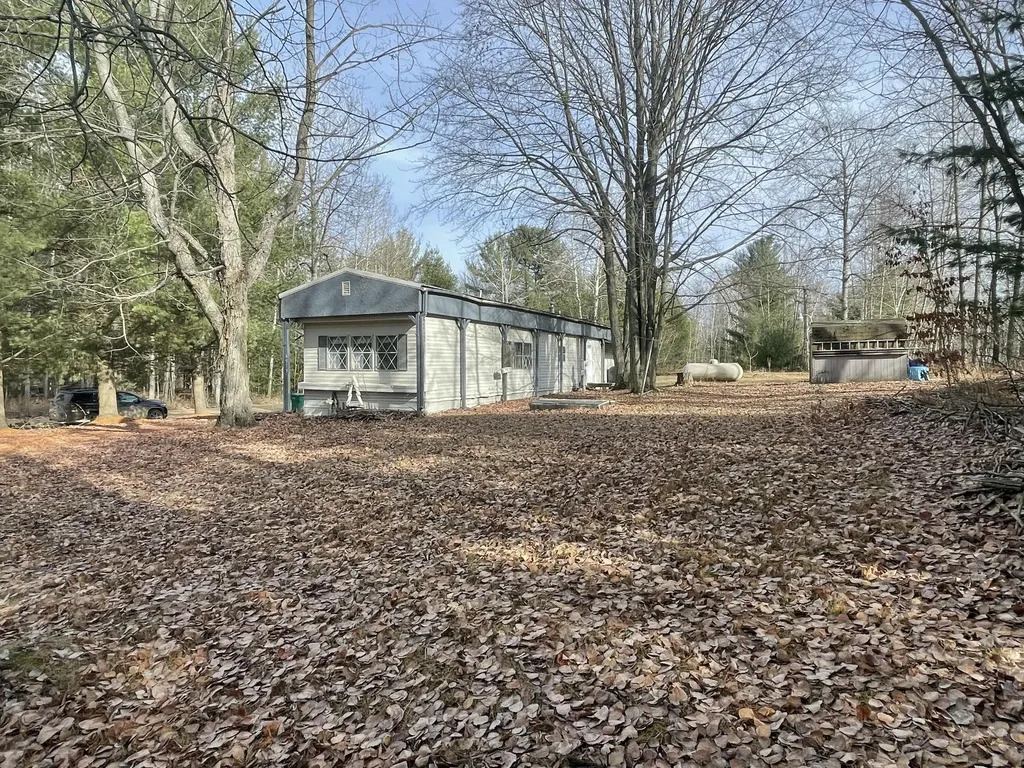 4979 21 Mile Road Marion Township MI 49665