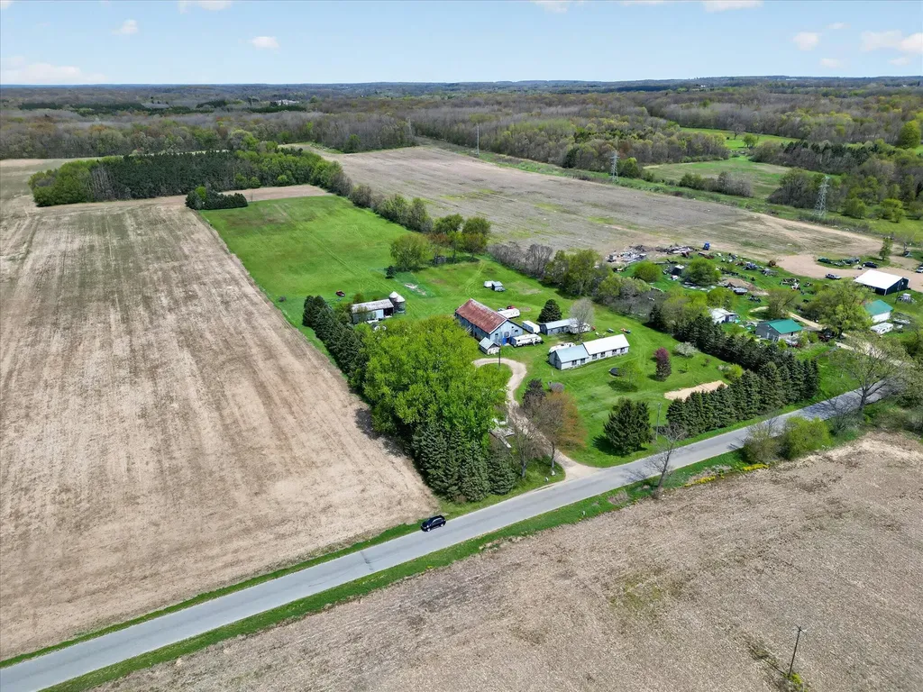 261 19 Mile Road NE Solon Township MI 49319