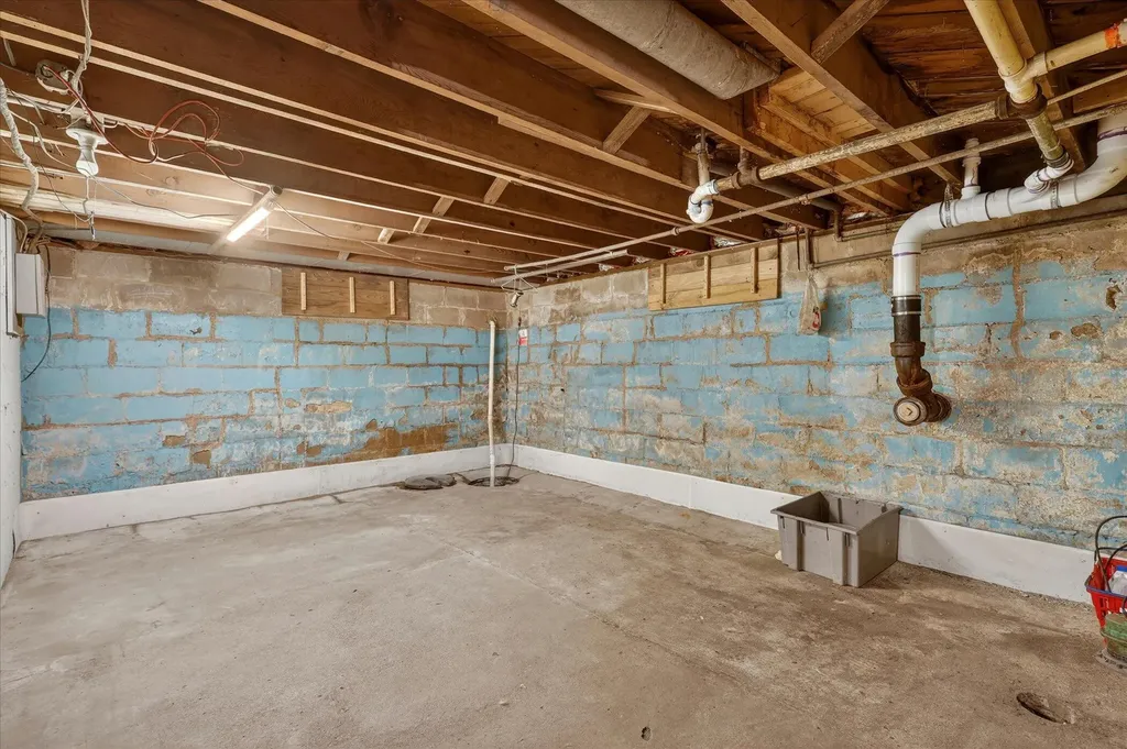 261 19 Mile Road NE Solon Township MI 49319
