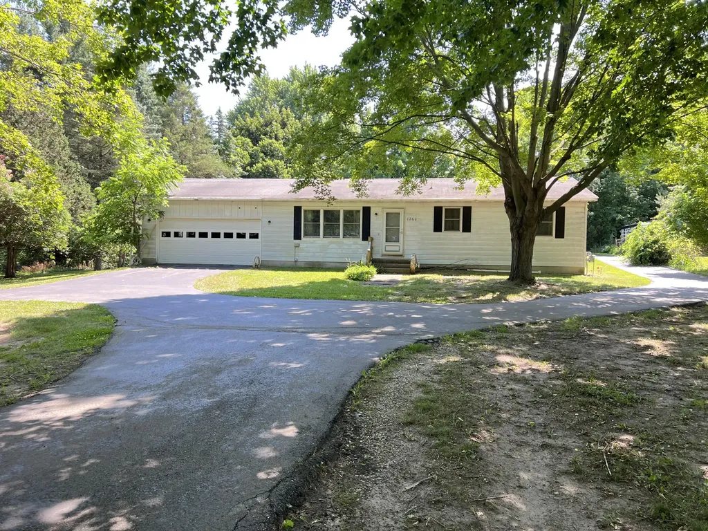 7260 Childsdale Avenue NE Plainfield Charter Township MI 49341
