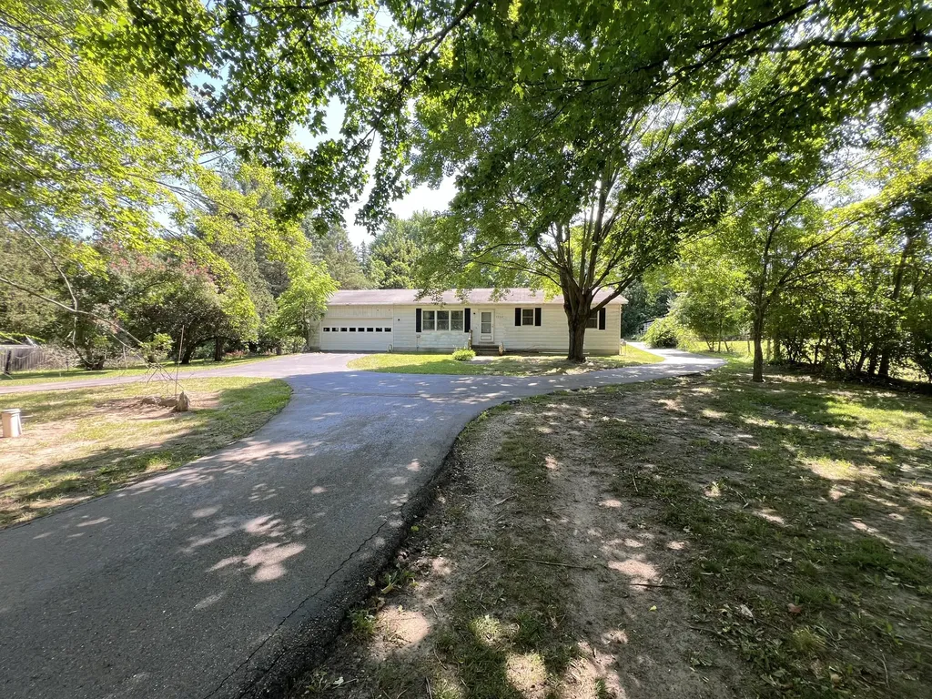 7260 Childsdale Avenue NE Plainfield Charter Township MI 49341