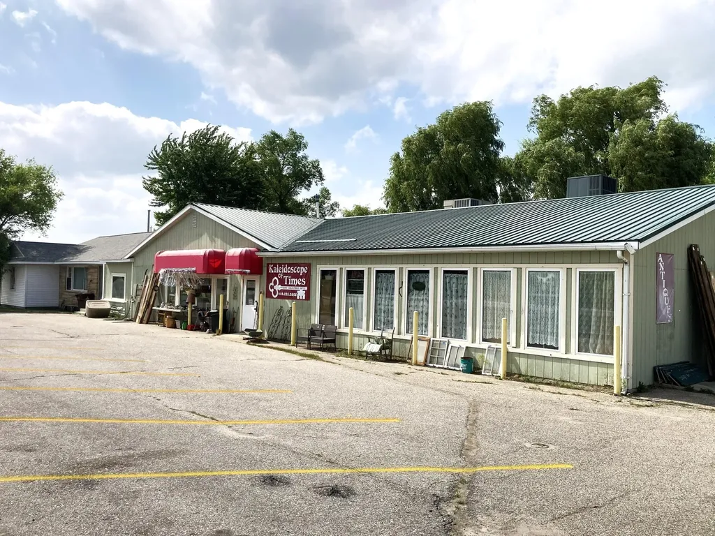 70 W Howard City-edmore Belvidere Township MI 48829