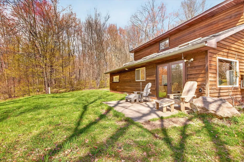17099 Sierra Drive Colfax Township MI 49307
