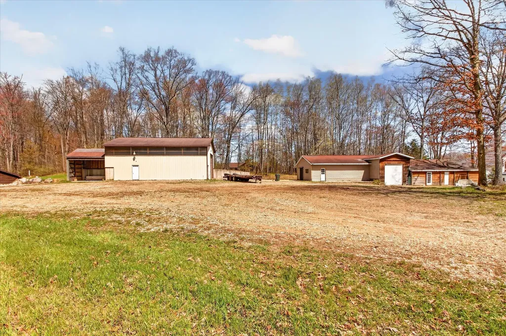 17099 Sierra Drive Colfax Township MI 49307