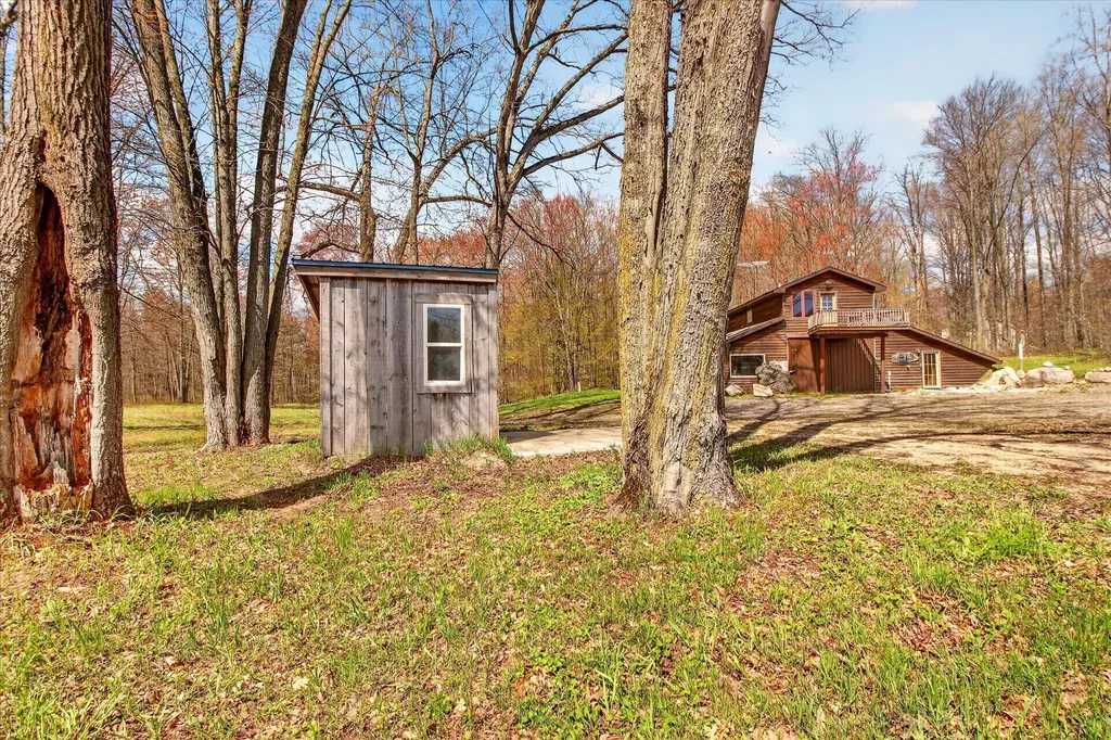 17099 Sierra Drive Colfax Township MI 49307