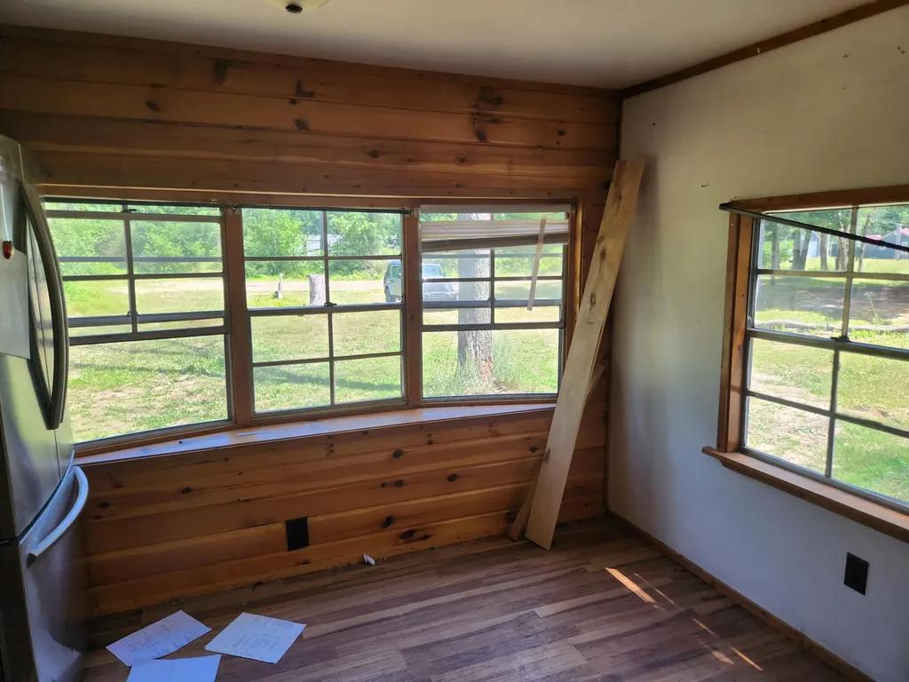 8253 S Washington Avenue Pleasant Plains Township MI 49304