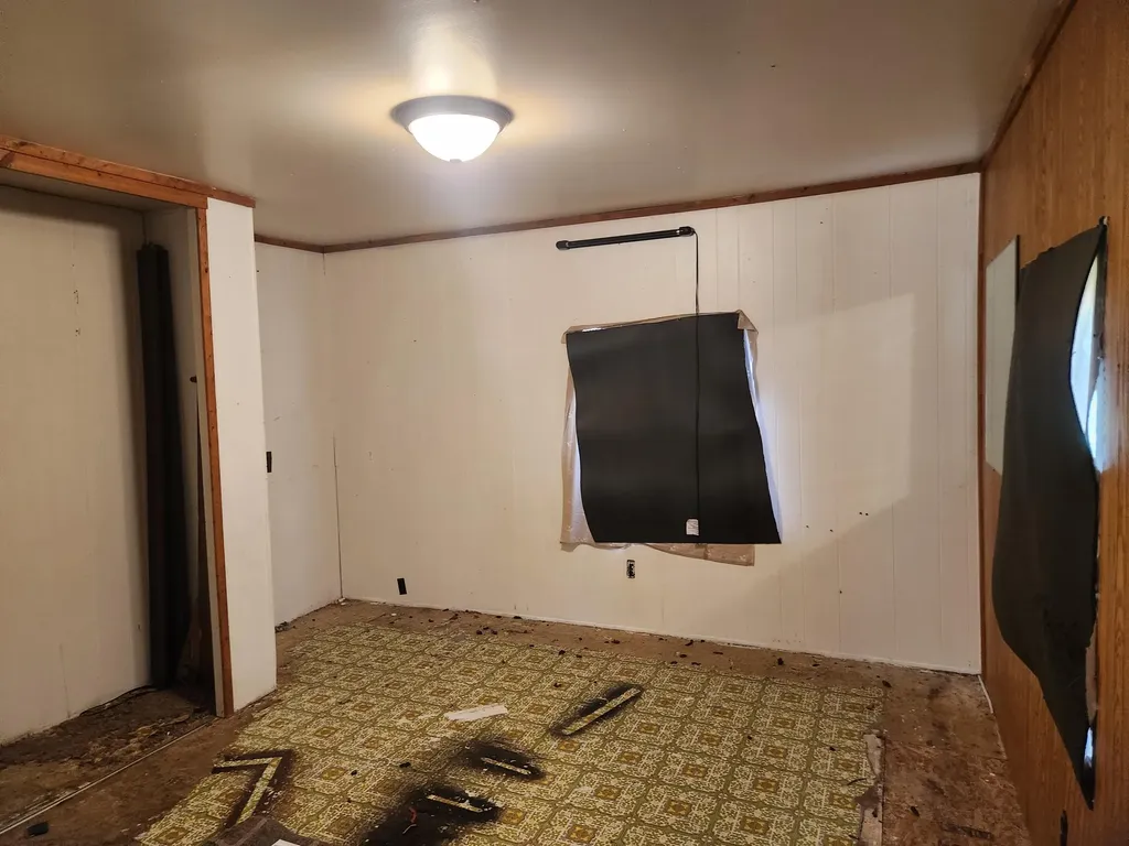 8253 S Washington Avenue Pleasant Plains Township MI 49304