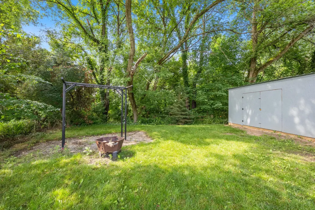8787 Country View Drive NW Alpine Township MI 49345