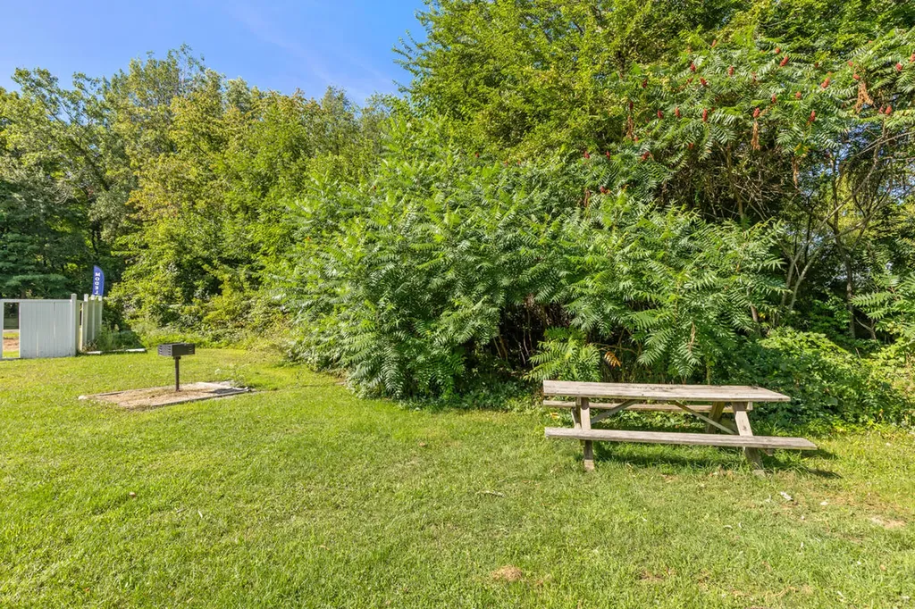 8787 Country View Drive NW Alpine Township MI 49345