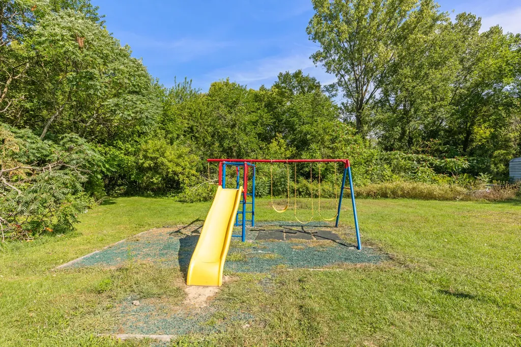 8787 Country View Drive NW Alpine Township MI 49345