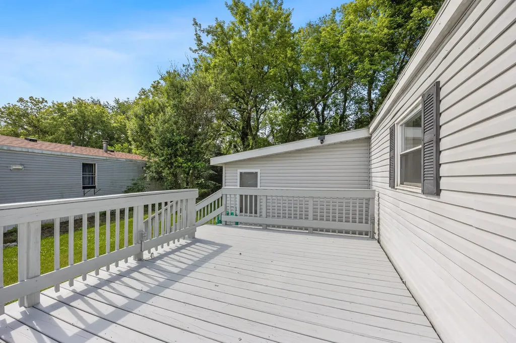 8787 Country View Drive NW Alpine Township MI 49345