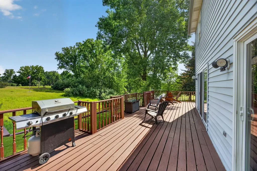 11520 N Lookout Ridge Morton Township MI 49346