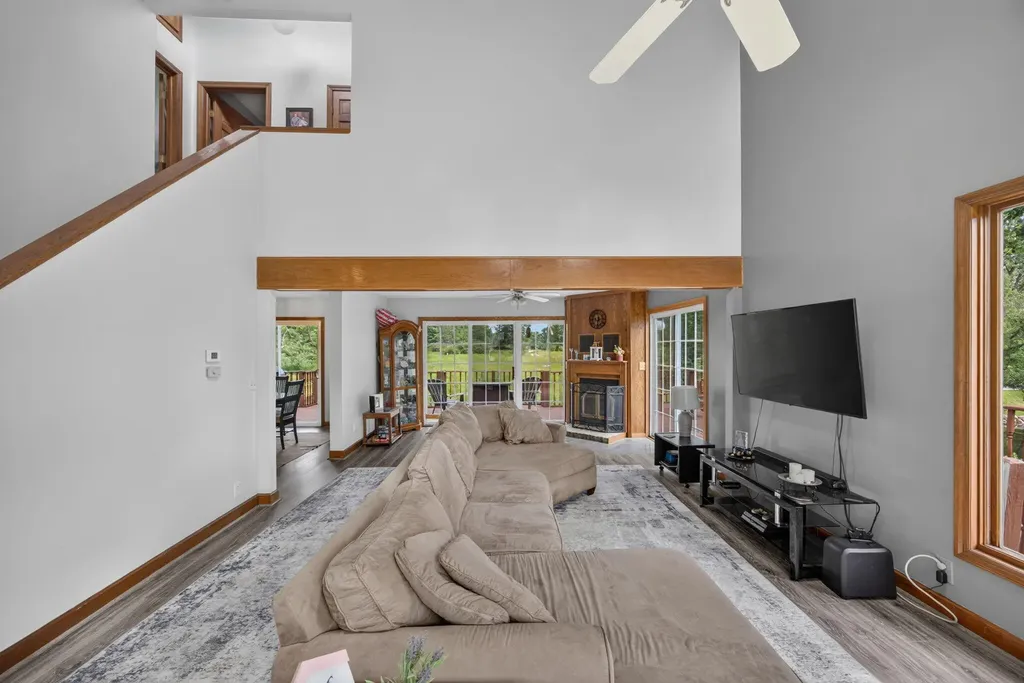 11520 N Lookout Ridge Morton Township MI 49346