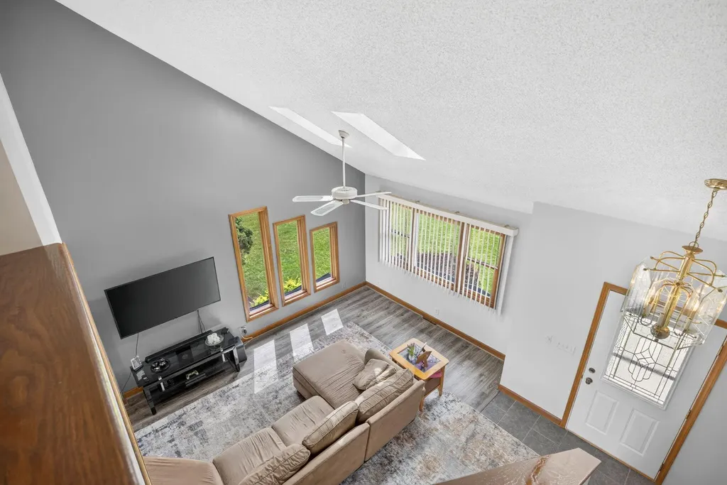 11520 N Lookout Ridge Morton Township MI 49346