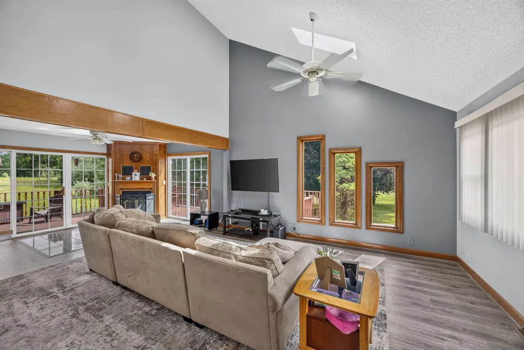 11520 N Lookout Ridge Morton Township MI 49346