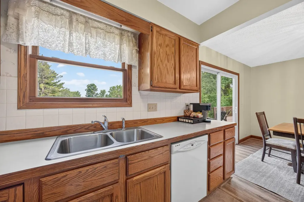 11520 N Lookout Ridge Morton Township MI 49346