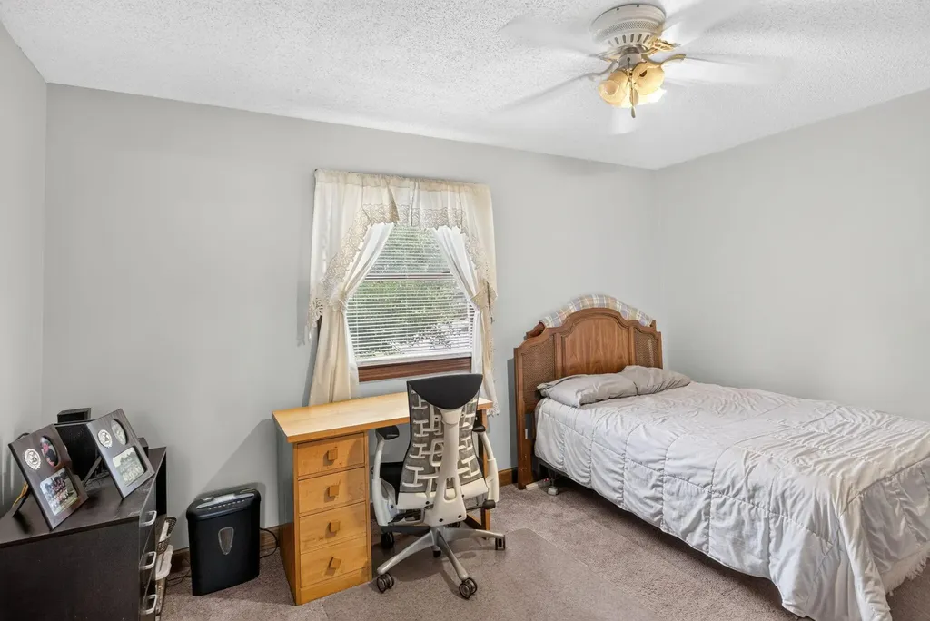 11520 N Lookout Ridge Morton Township MI 49346
