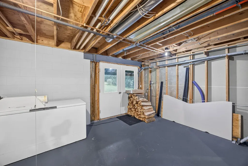 11520 N Lookout Ridge Morton Township MI 49346