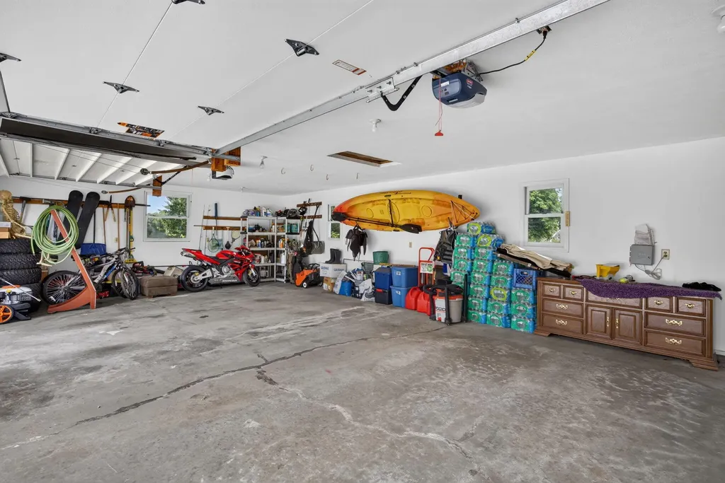 11520 N Lookout Ridge Morton Township MI 49346