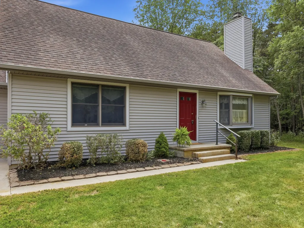 10037 Peppermill Lane Morton Township MI 49346