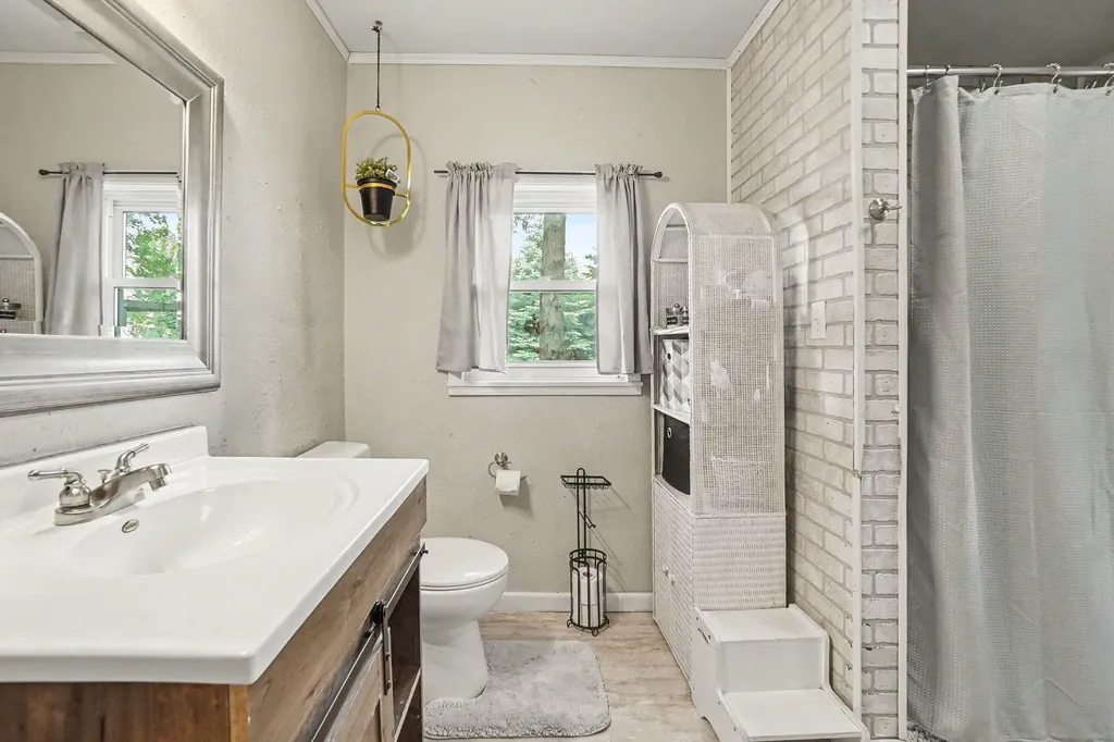 3428 S Comstock Avenue Dayton Township MI 49412
