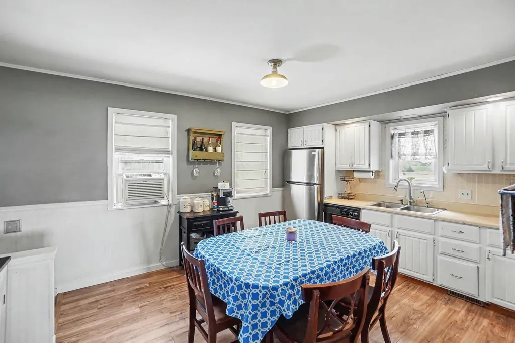 3428 S Comstock Avenue Dayton Township MI 49412