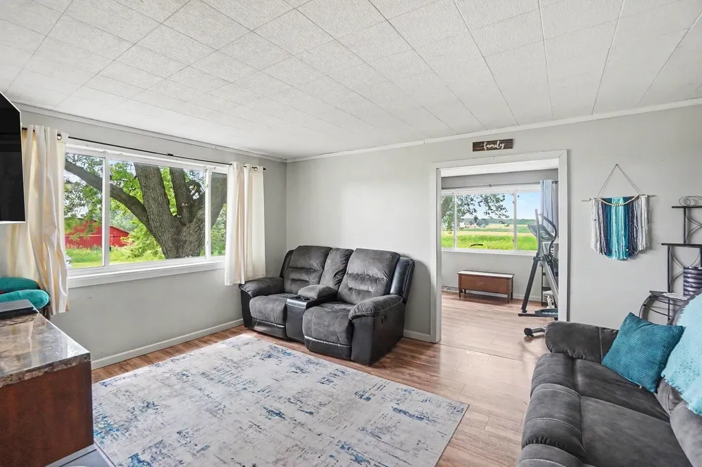 3428 S Comstock Avenue Dayton Township MI 49412