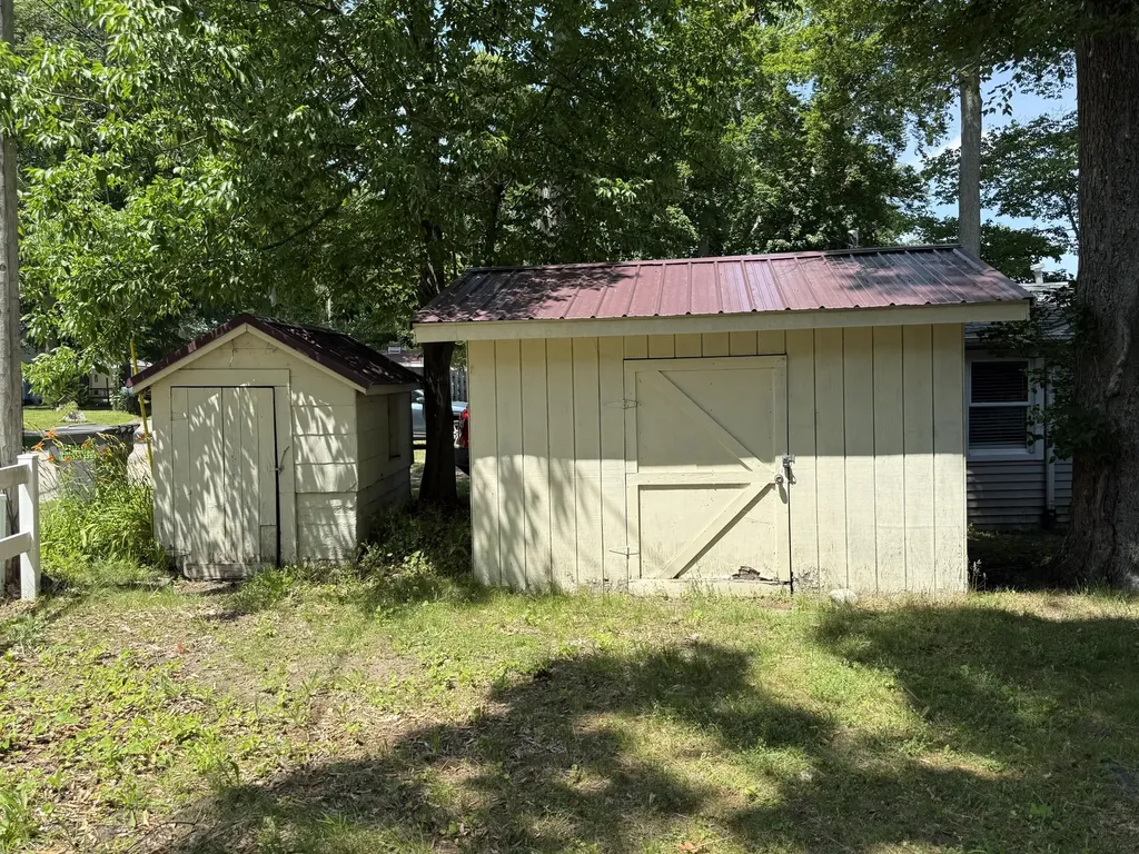 141 S Beechwood Drive SW Sidney Township MI 48888