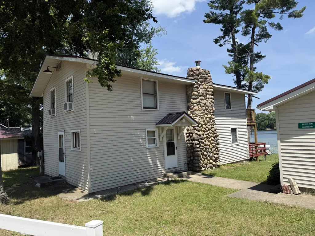 141 S Beechwood Drive SW Sidney Township MI 48888