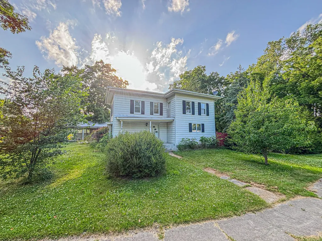 136 Sturgis Street Hubbardston Village MI 48845