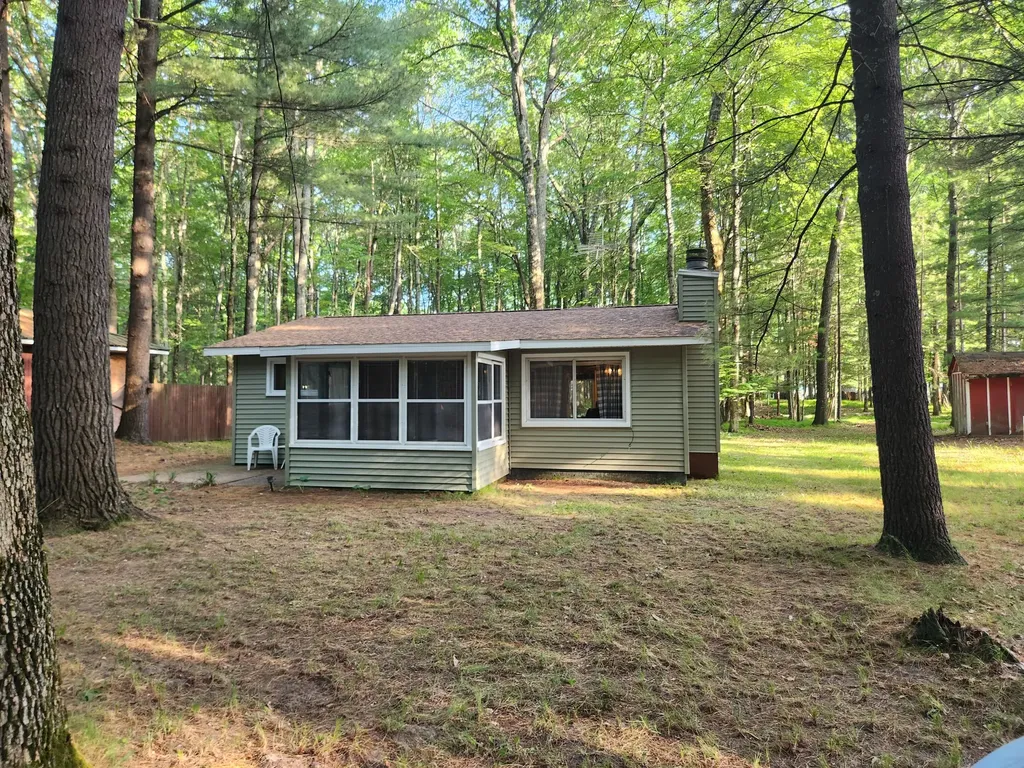 2151 W Northern Avenue Peacock Township MI 49304