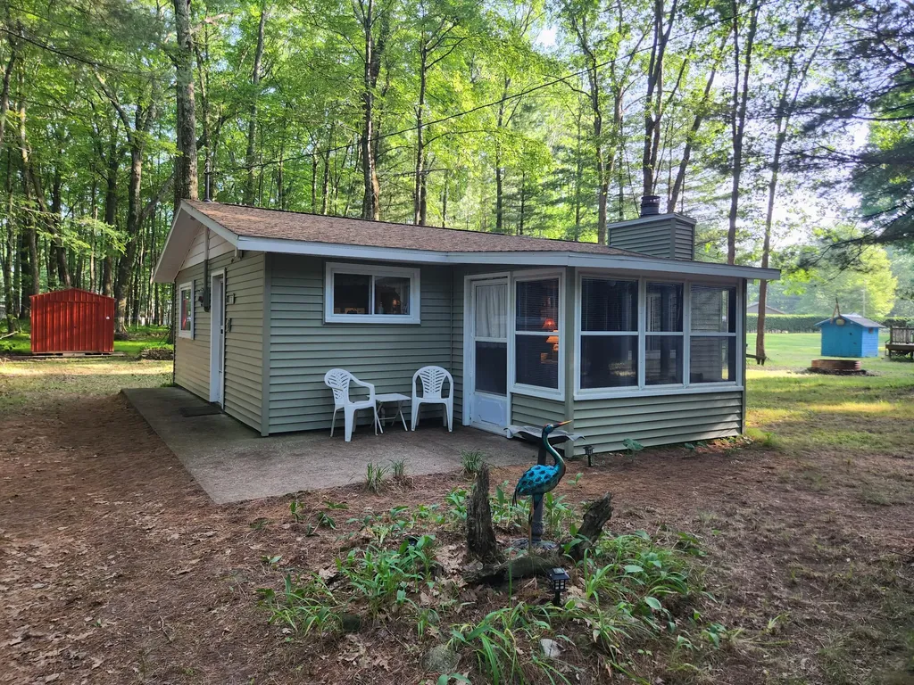 2151 W Northern Avenue Peacock Township MI 49304