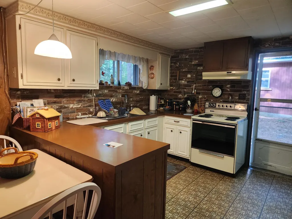 2151 W Northern Avenue Peacock Township MI 49304
