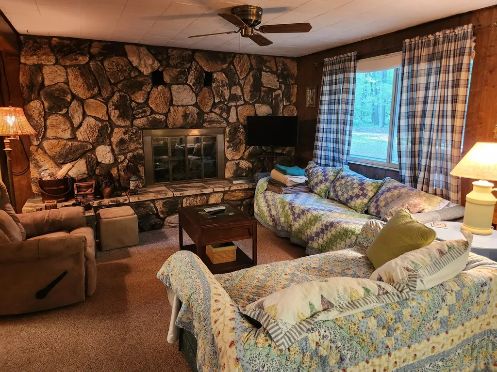 2151 W Northern Avenue Peacock Township MI 49304