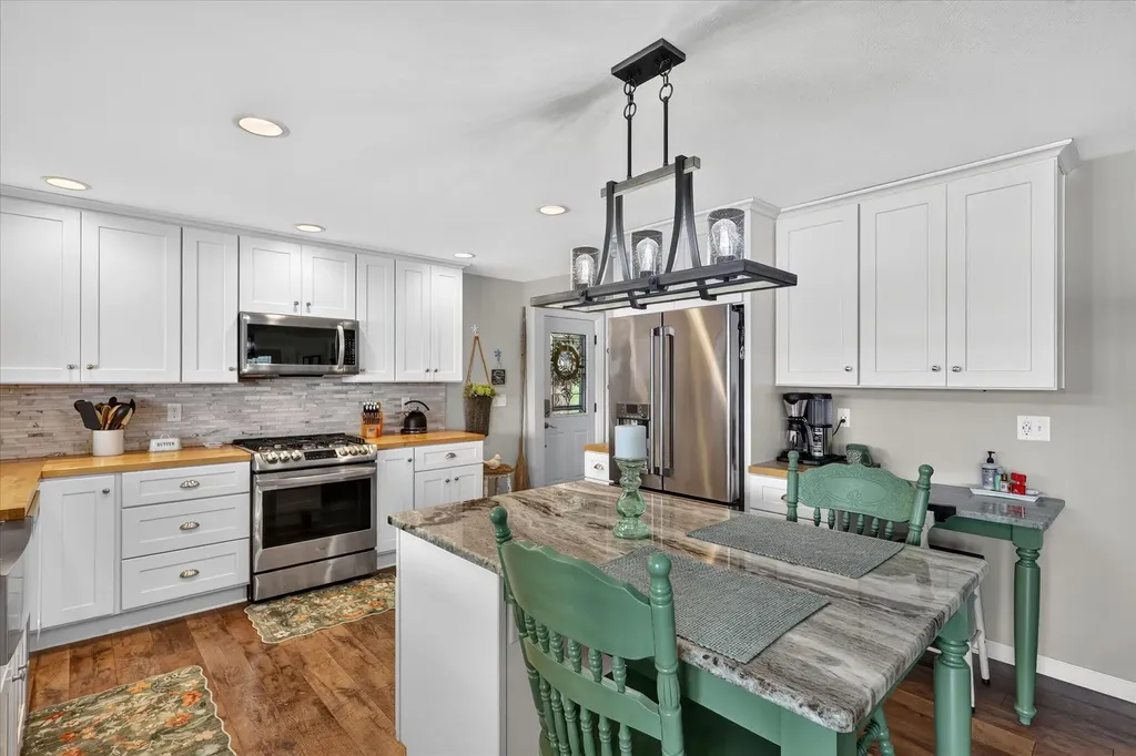 1630 S Colonel Point Crystal Township MI 48818