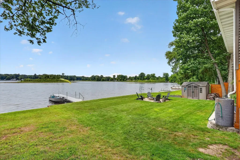 1630 S Colonel Point Crystal Township MI 48818