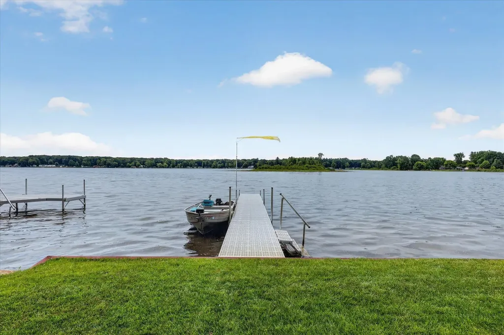 1630 S Colonel Point Crystal Township MI 48818