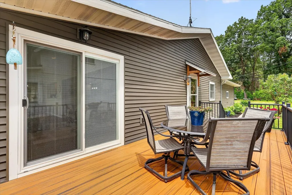 1630 S Colonel Point Crystal Township MI 48818