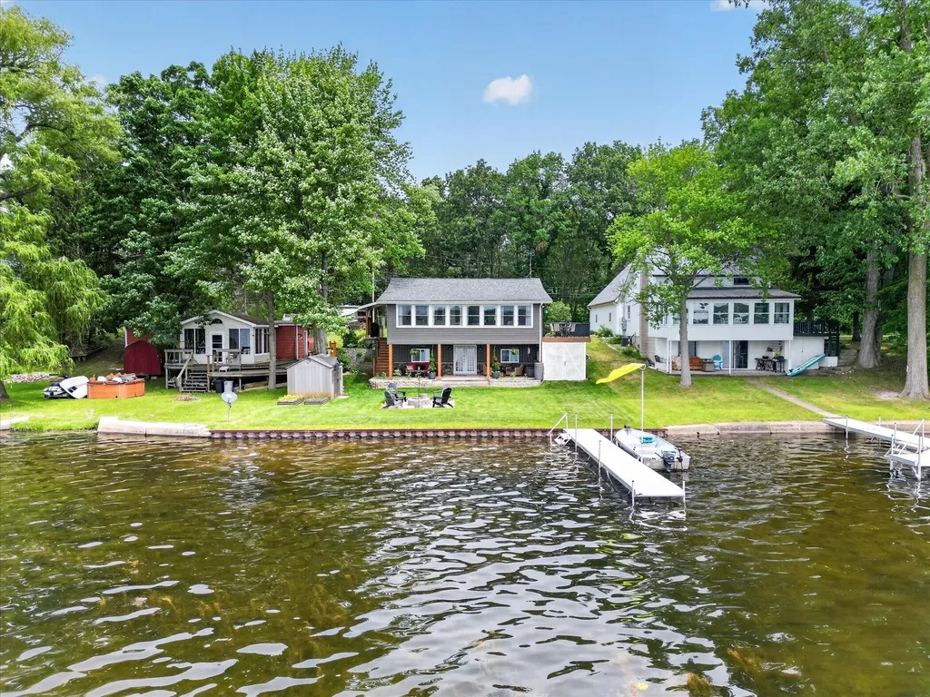 1630 S Colonel Point Crystal Township MI 48818