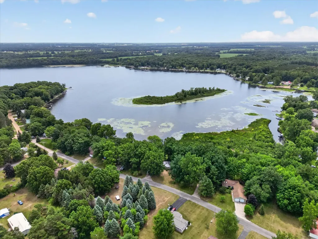 1630 S Colonel Point Crystal Township MI 48818