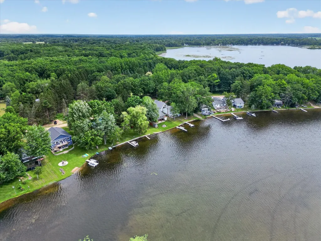 1630 S Colonel Point Crystal Township MI 48818