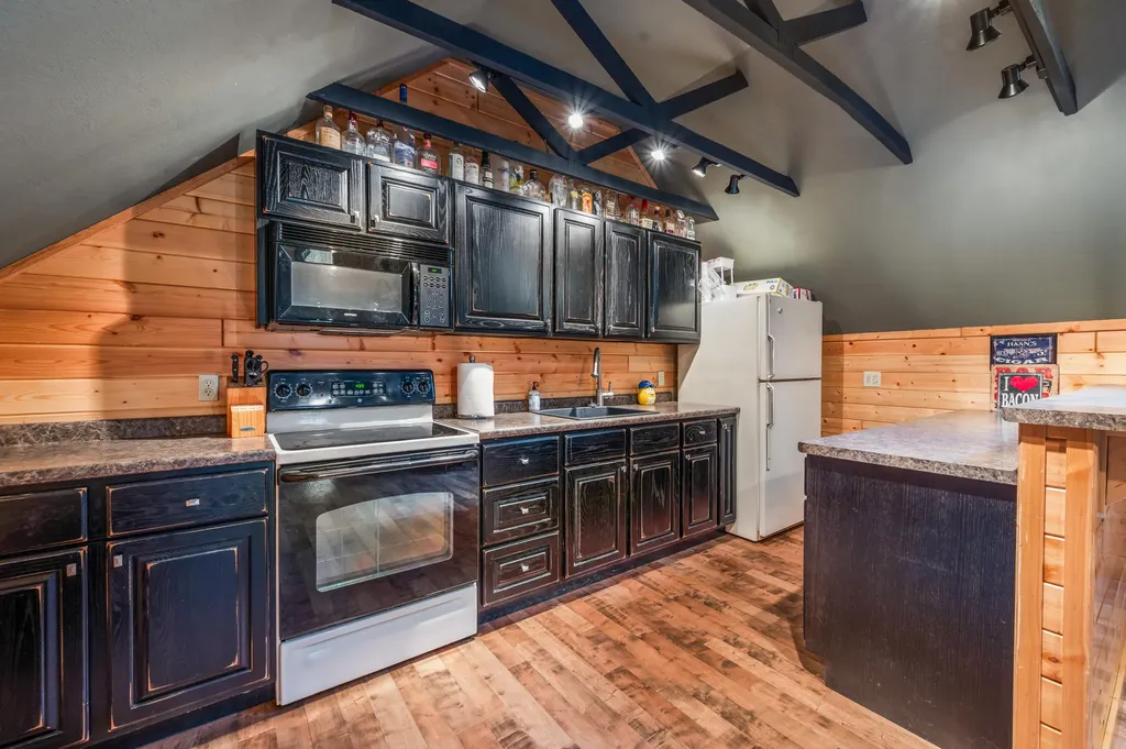 6299 W Falmouth Road Richland Township MI 49657