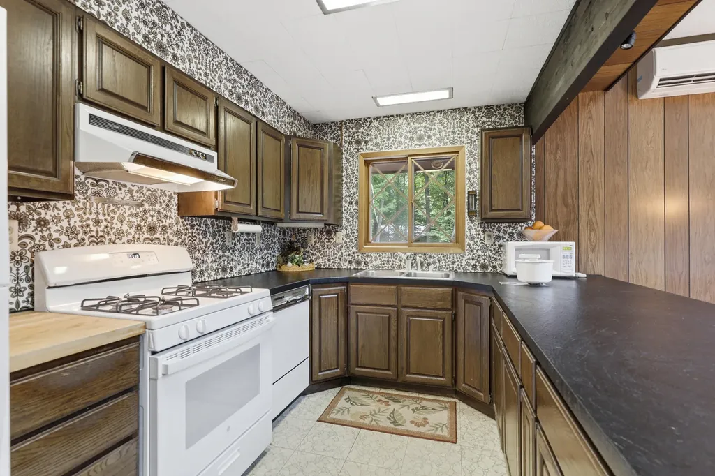 9352 W Circle Drive Morton Township MI 49346