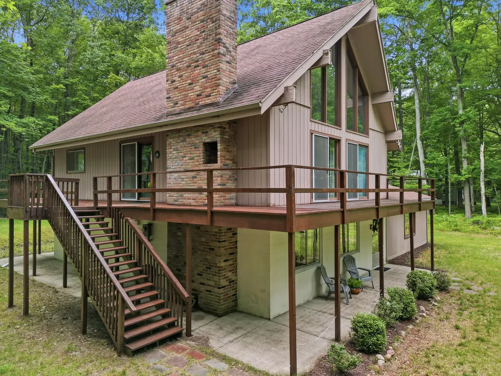 9352 W Circle Drive Morton Township MI 49346