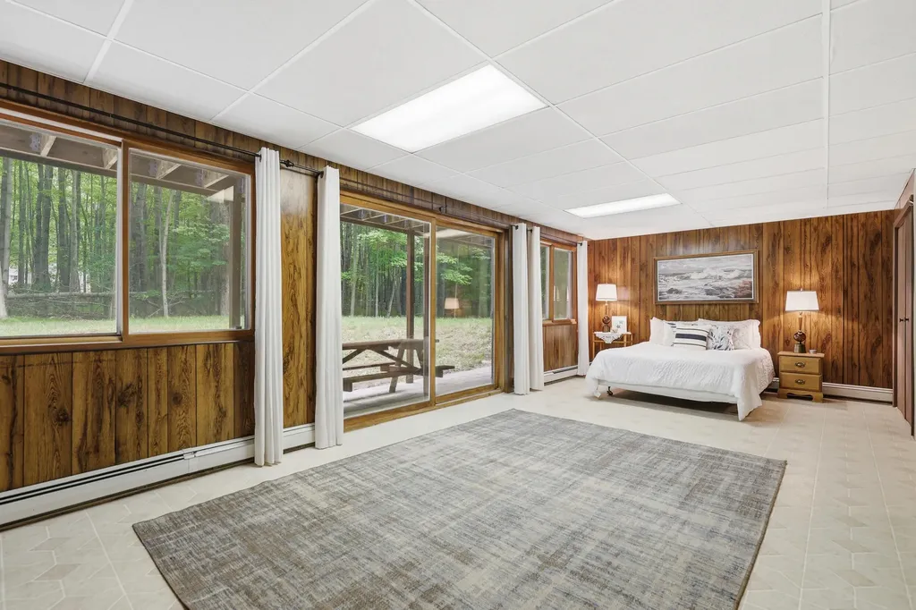 9352 W Circle Drive Morton Township MI 49346