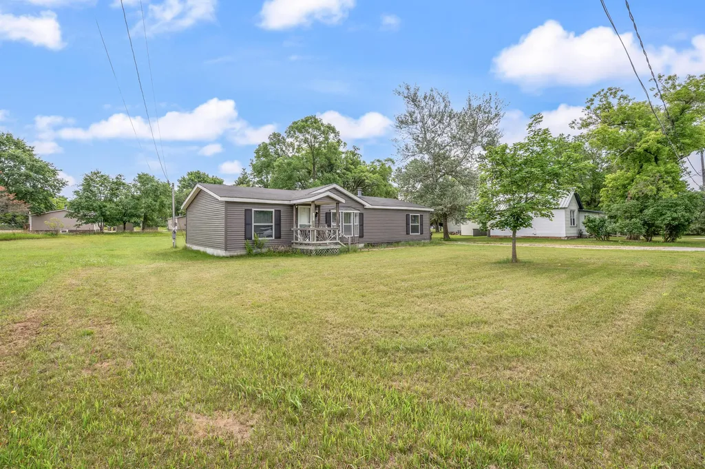 1012 Henderson Street Big Rapids Charter Township MI 49307
