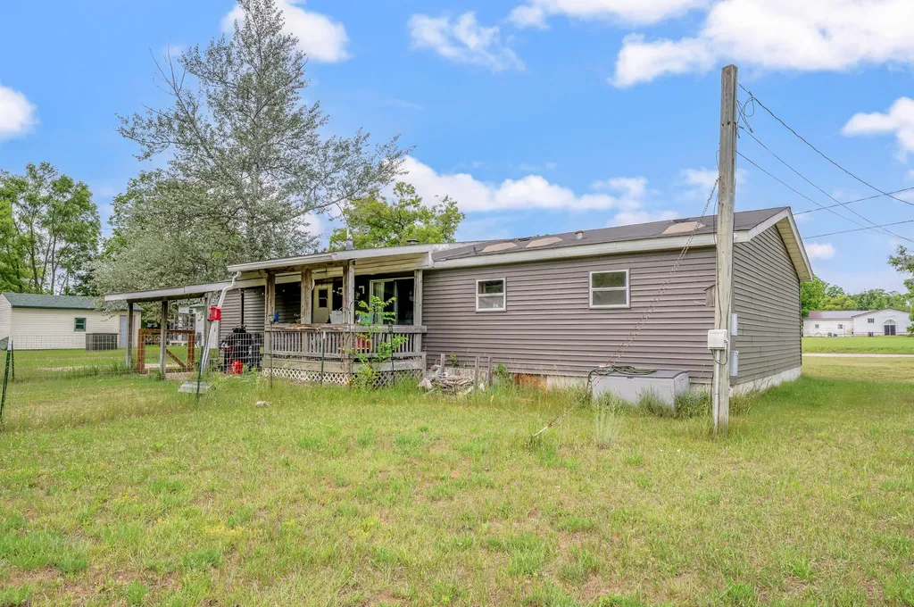 1012 Henderson Street Big Rapids Charter Township MI 49307