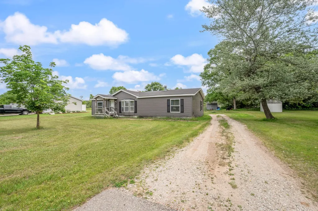 1012 Henderson Street Big Rapids Charter Township MI 49307