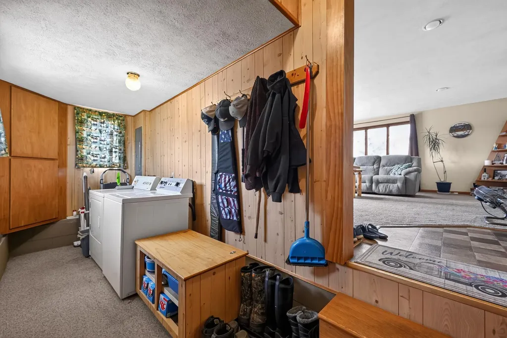1253 S Waldron Road Crystal Township MI 48818